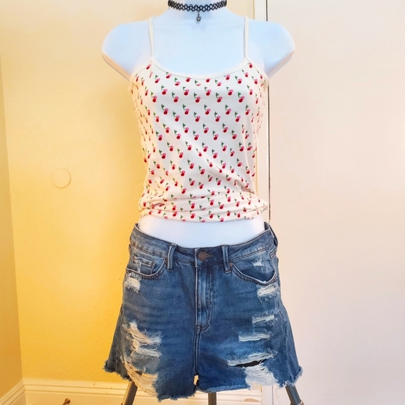 Simple Society Women's Mid-Blue Denim Distressed Shorts Size 28 - Picture 7 of 7